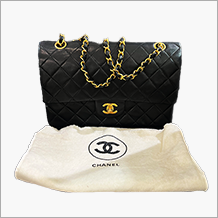 シャネル
マトラッセ　Wフラップ